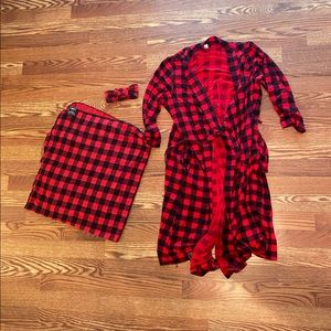 Milkmaid goods robe, matching swaddle, headband